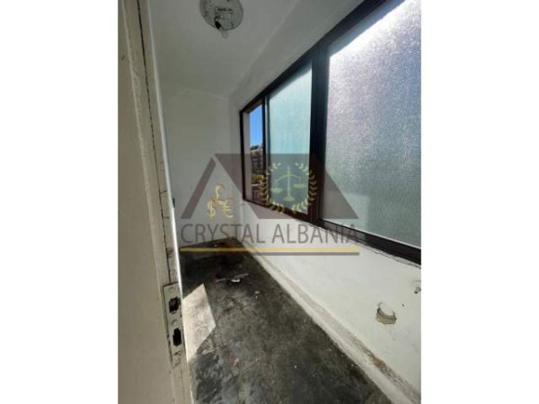 Tirane, jepet me qera apartament 1+1 Kati 5, 60 m² 30.000 Leke (Rruga "Ndre Mjeda ")