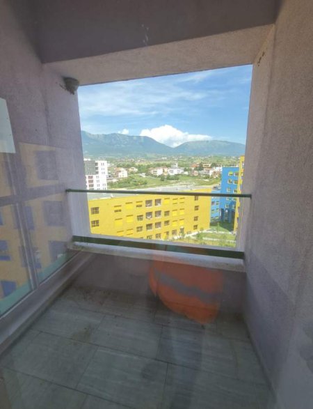 Tirane, jepet me qera apartament Kati 5, 70 m² 250 Euro