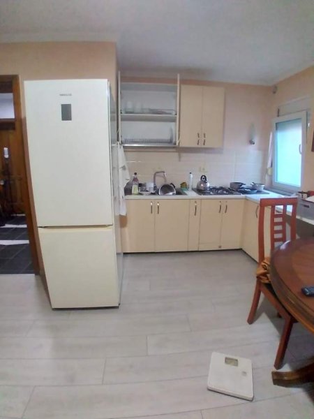 Tirane, jepet me qera apartament 3 Katshe Kati 1, 110 m² 480 Euro (myslym shyri)