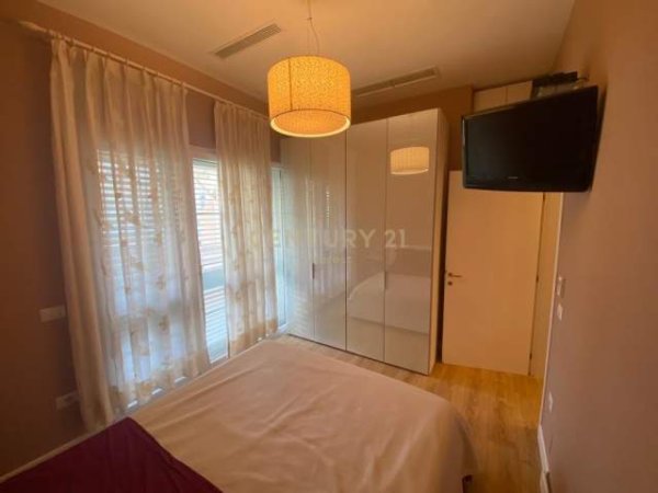 KOMPLEKSI LURA , SHITET DUPLEX 2+1, 100 m² 230.000 Euro (GJIRI I LALZIT)