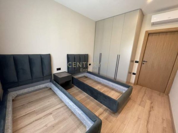 Tirane, jepet me qera apartament 2+1+BLK Kati 7, 110 m² 800 Euro (Nenkalimi i Komunes se Parisit)