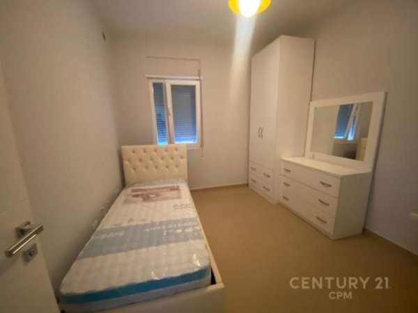 Tirane, jap me qera apartament 3+1+A+BLK Kati 1, 140 m² 600 Euro