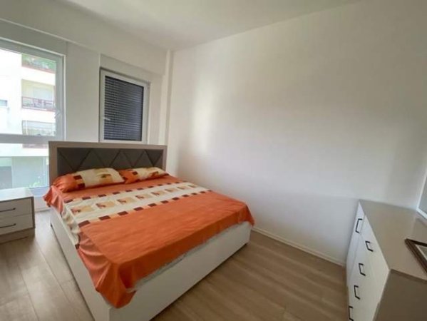 Tirane, jepet me qera apartament 2+1+A+BLK Kati 4, 112 m² 440 Euro (Frosina Plaku)