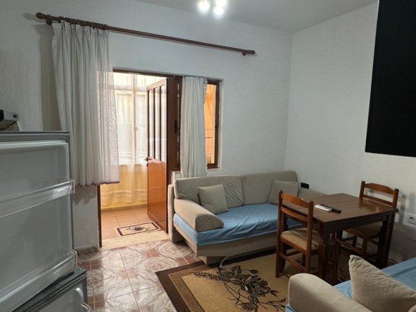 Tirane, jepet me qera apartament 1+1 Kati 0, 40 m² 250 € (Selaudin Zorba_Spitalet)