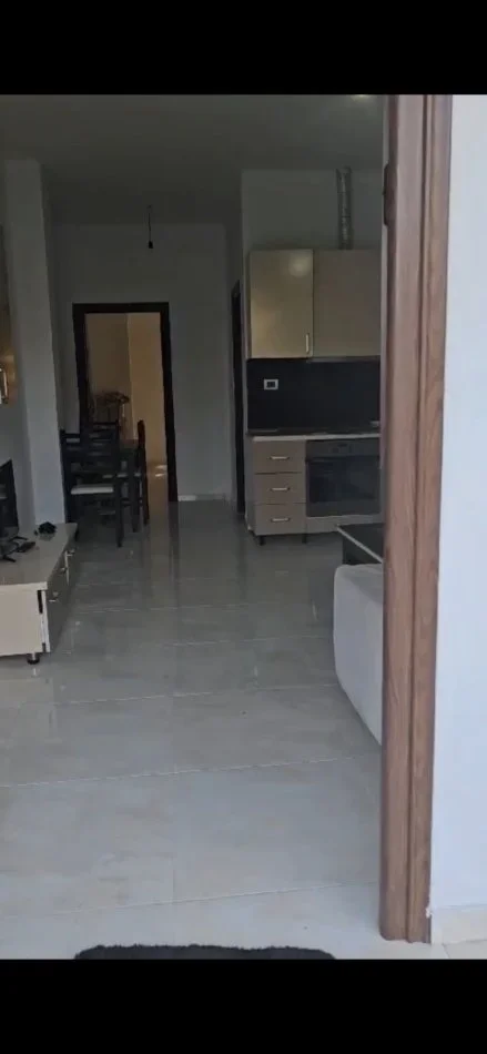 Tirane, jepet me qera apartament 1+1 Kati 1, 75 m² 270 € (Paskuqan)