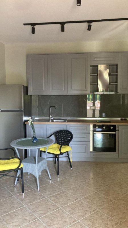 Tirane, jepet me qera apartament 1+1 Kati 2, 46 m² 400 € (Ministria e jashtme)