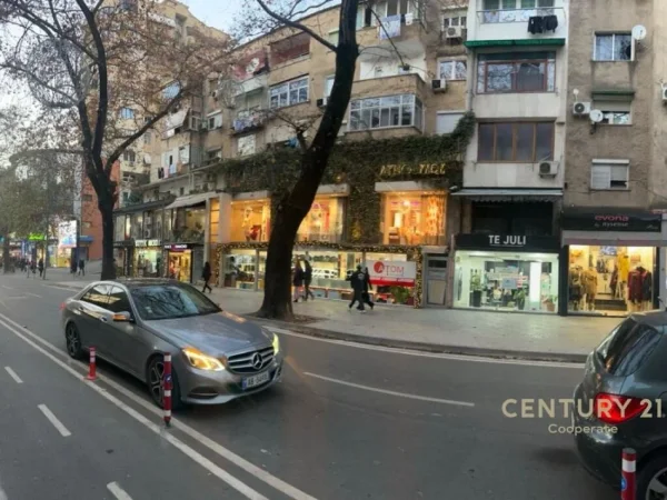 Tirane, shes ambjent biznesi , 177 m² 750.000 € (Myslym Shyri)