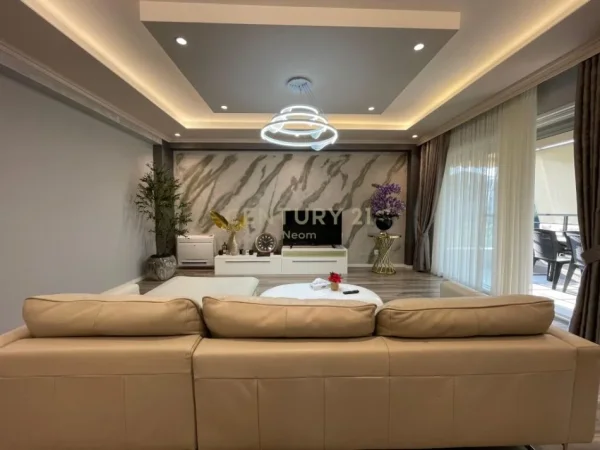 Tirane, jepet me qera apartament 1+1 Kati 1, 85 m² 750 € (teg)