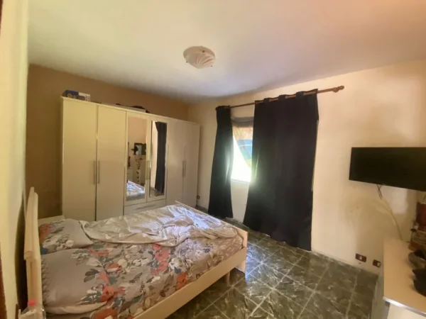 Durres, shitet shtepi 2+1 Kati 0, 129 m² 175.000 € (prane shkolles Hajdar dushi , Durres)