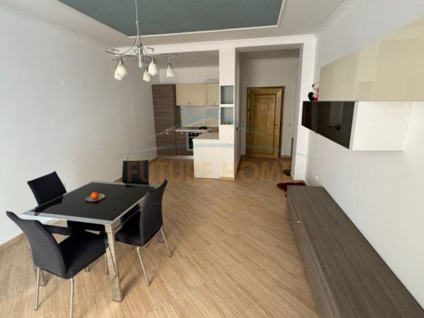 Durres Plazh, shitet apartament 1+1+Ballkon Kati 2, 80 m² 91.000 € (Pavarsia)