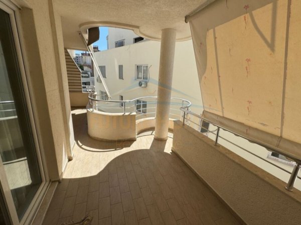 Durres Plazh, shitet apartament 1+1+Ballkon Kati 2, 80 m² 91.000 € (Pavarsia)