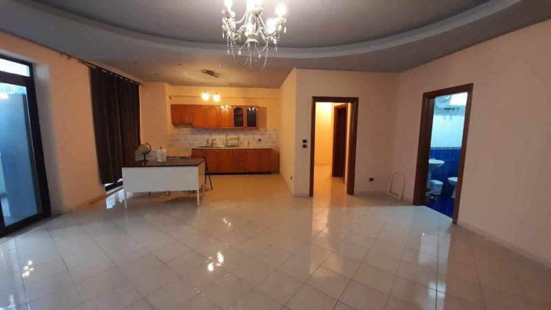 Durres, shes apartament 3+1+Ballkon Kati 5, 144 m² 175.000 € (Porti, Durres)