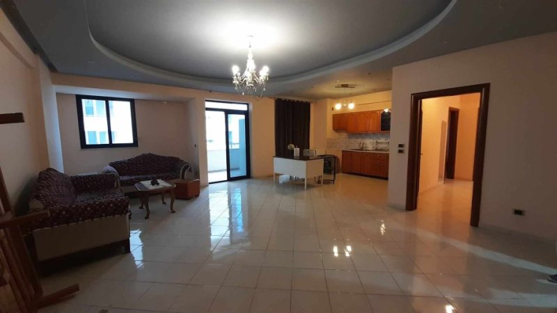 Durres, shes apartament 3+1+Ballkon Kati 5, 144 m² 175.000 € (Porti, Durres)