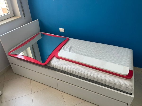 Tirane, jepet me qera apartament 2+1+Ballkon Kati 6, 100 m² 500 € (Afer Maternitetit te Ri)