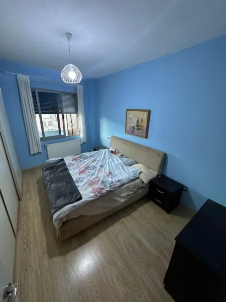 Tirane, jepet me qera apartament 2+1+Ballkon Kati 6, 100 m² 500 € (Afer Maternitetit te Ri)