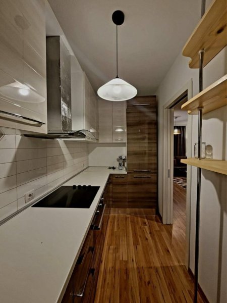 Tirane, jepet me qera apartament 2+1 Kati 6, 108 m² 1.300 € (Blloku)