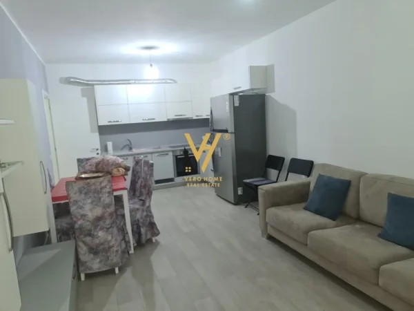 Tirane, shitet apartament 2+1+Ballkon Kati 3, 103 m² 135.000 € (UNAZA E RE)