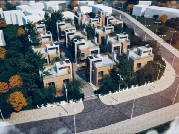 Tirane, shitet Vile 3+1 Kati 0, 313 m² 450.000 € (Liqeni i Farkes)