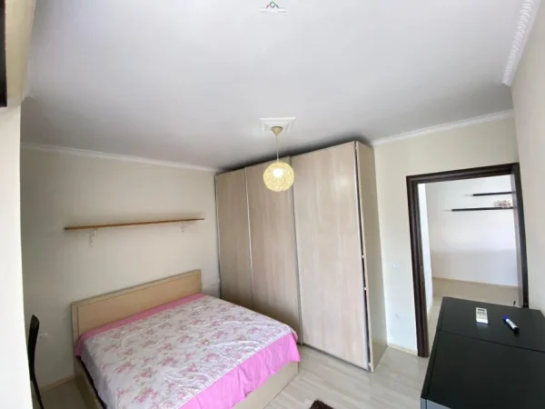 Tirane, jepet me qera apartament 2+1 Kati 8, 85 m² 700 € (kompleksi delijorgji)