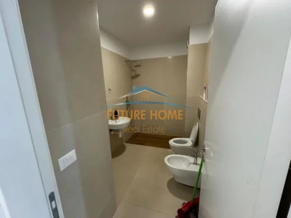 Tirane, jepet me qera apartament 1+1 Kati 3, 68 m² 400 € (Apartamenti ndodhet prane QSUT)