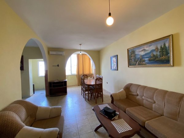 Tirane, jepet me qera apartament 2+1+Aneks+Ballkon Kati 5, 100 m² 450 € (SHKOLLA OSMAN MYDERRIZI)
