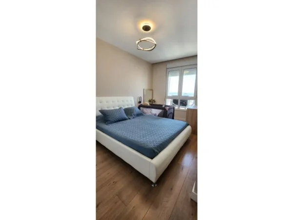 Tirane, jepet me qera apartament 2+1 Kati 12, 110 m² 650 € (Zona e Ish Parkut)