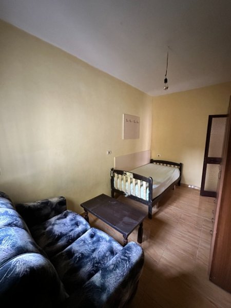 Tirane, jap me qera Kati 1, 37 m² 250 € (Don Bosko)