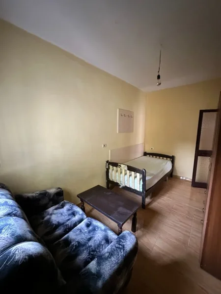 Tirane, jap me qera Kati 1, 37 m² 250 € (Don Bosko)