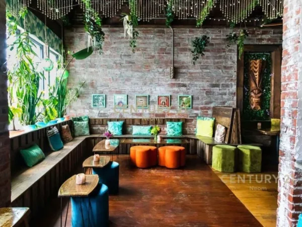 Tirane, jepet me qera ambjent biznesi Kati 0, 120 m² 2.000 € (bllok)