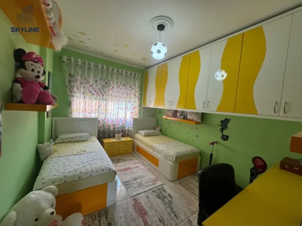 Tirane, shitet apartament 2+1+Ballkon Kati 5, 97 m² 130.000 €