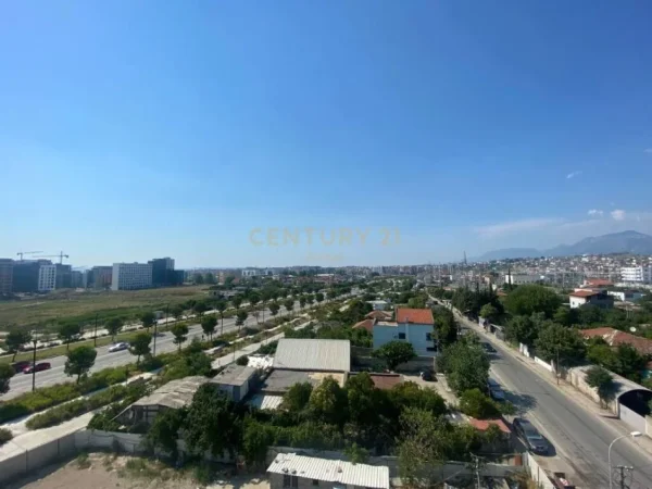 Tirane, shitet apartament 1+1 Kati 5, 76 m² 135.000 € (bulevardi i ri)