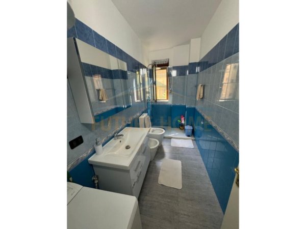 Shkembi Kavajes, shitet apartament 1+1+Ballkon Kati 2, 60 m² 63.000 € (Shkembi-Kavajes)