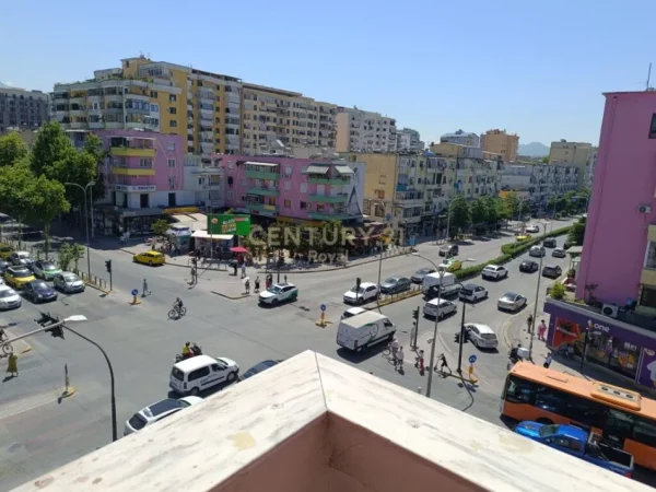 Tirane, jepet me qera apartament 1+1 Kati 5, 58 m² 500 € (21 DHJETORI)