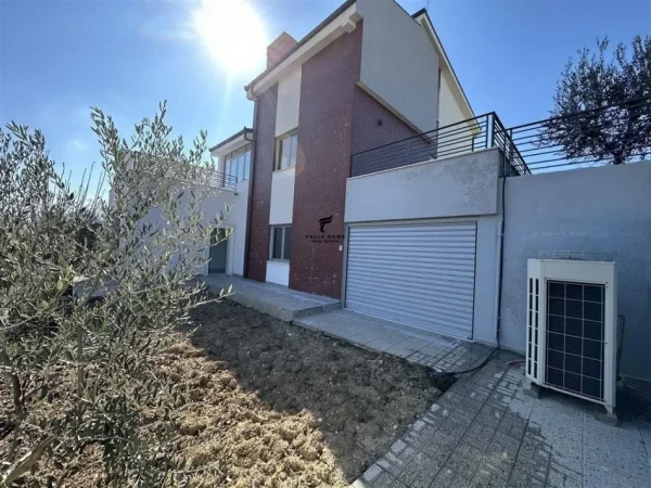Tirane, shitet Vile 2 Katshe Kati 2, 425 m² 590.000 € (LUNDER)