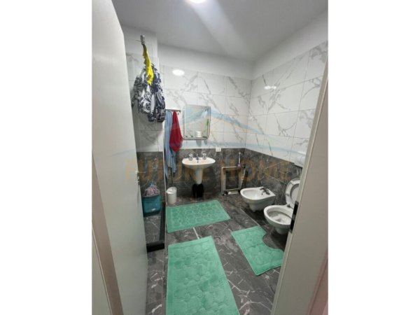Tirane, jepet me qera apartament 1+1 Kati 3, 60 m² 500 € (Ish Parku)