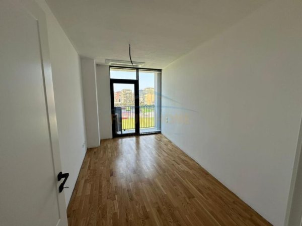 Tirane, jepet me qera zyre Kati 4, 92 m² 1.200 € (Liqeni Artificial)