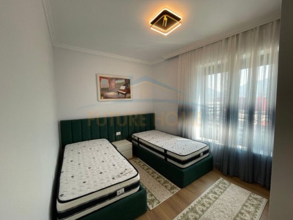 Tirane, jepet me qera apartament 2+1 Kati 8, 99 m² 850 € (Stacioni i Trenit)