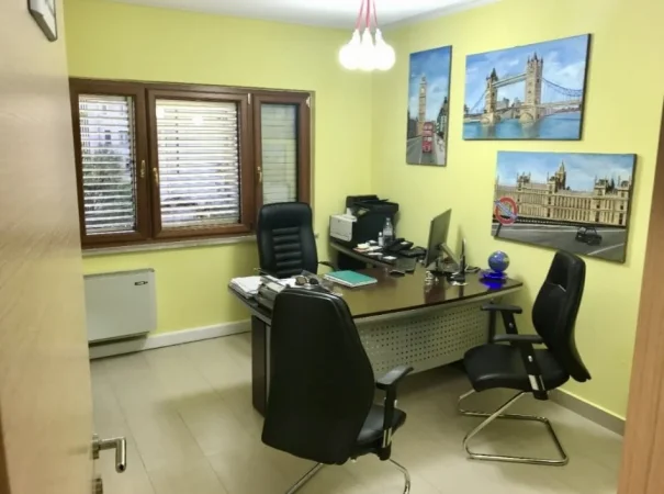 Tirane, shitet apartament 3+1+Aneks+Ballkon Kati 3, 165 m² 495.000 € (Bllok te Chocolatini)