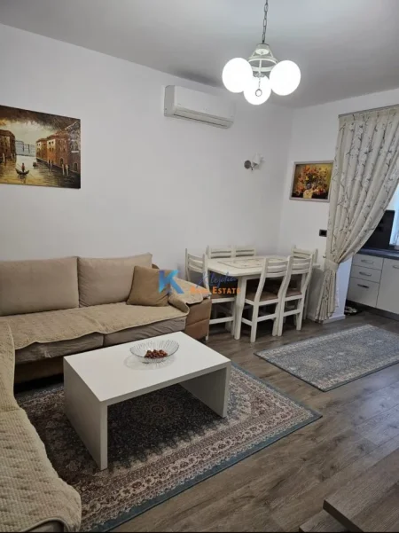 Tirane, shitet apartament 2+1+Ballkon , 68 m² 130.000 € (Vasil Shanto)