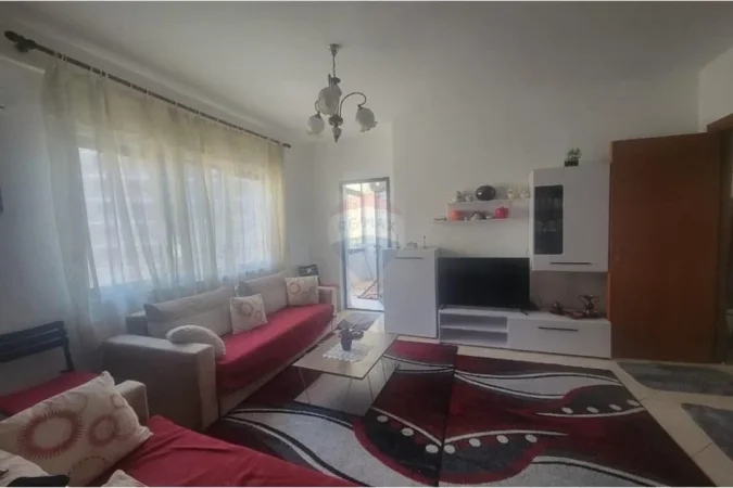 Tirane, shitet apartament 2+1 Kati 8, 120 m² 205.000 € (Bulevardi Zogu I)