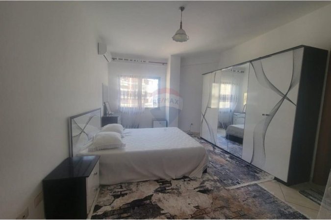 Tirane, shitet apartament 2+1 Kati 8, 120 m² 205.000 € (Bulevardi Zogu I)