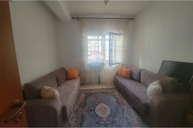 Tirane, shitet apartament 2+1 Kati 8, 120 m² 205.000 € (Bulevardi Zogu I)