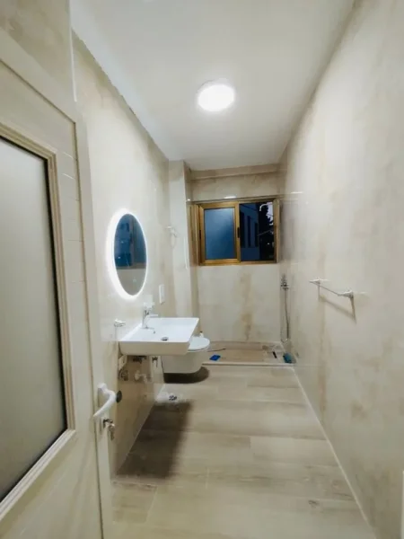 JEPET ME QIRA, APARTAMENT 4+1+2, QENDËR, TIRANË, 1000 EURO/MUAJ