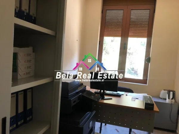 Tirane, jepet me qera zyre Kati 2, 60 m² 1.000 € (BLLOKU)
