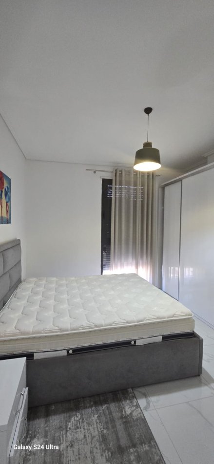Tirane, jepet me qera apartament 2+1+Ballkon , 70 m² 700 € (Parku Olimpik)