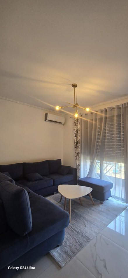 Tirane, jepet me qera apartament 2+1+Ballkon , 70 m² 700 € (Parku Olimpik)