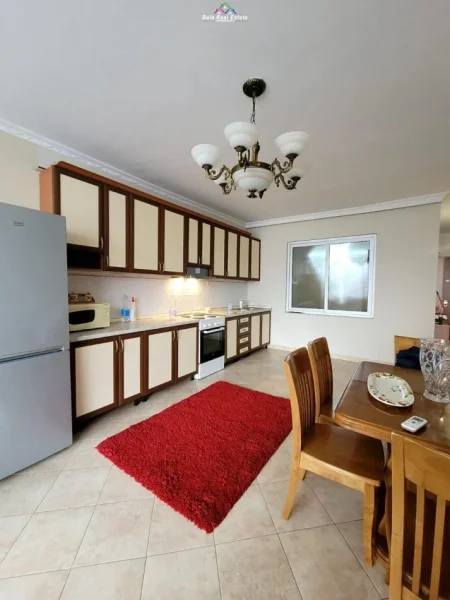 Tirane, jepet me qera apartament 2+1 Kati 6, 90 m² 500 Euro (Tregu Elektrik)