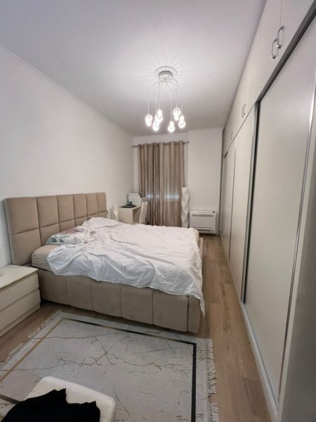 Tirane, shitet apartament 2+1 Kati 8, 90 m² 135.000 € (Laprak)