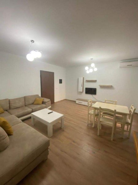 Tirane, jepet me qera apartament 1+1 Kati 3, 85 m² 398 € (Kopshti Botanik)