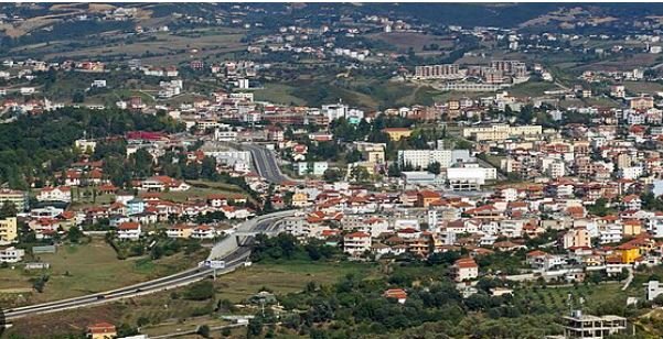 Tirane, jepet me qera apartament 3+1 Kati 3, 110 m² 600 € (Sauk)